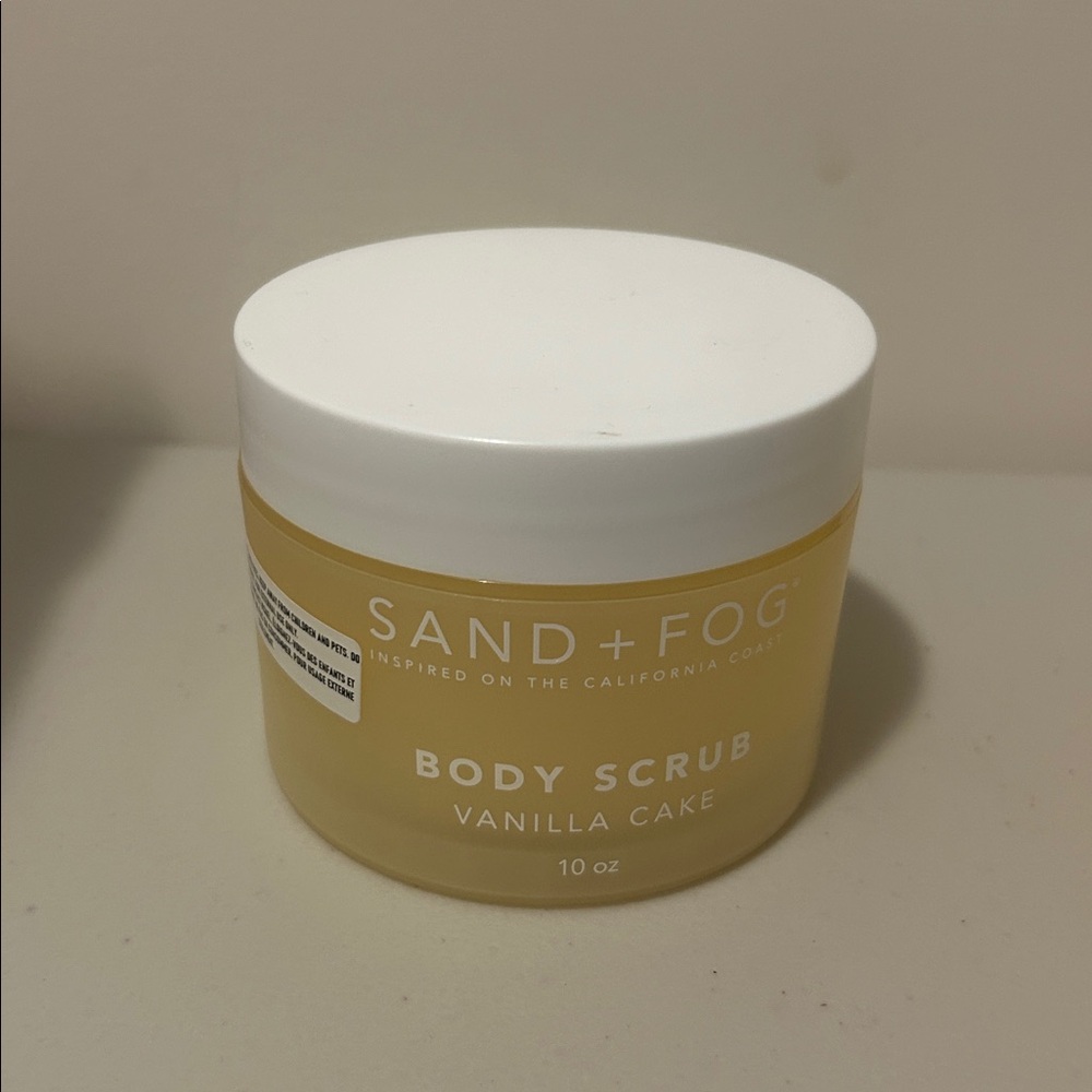 Vanilla cake, body scrub
